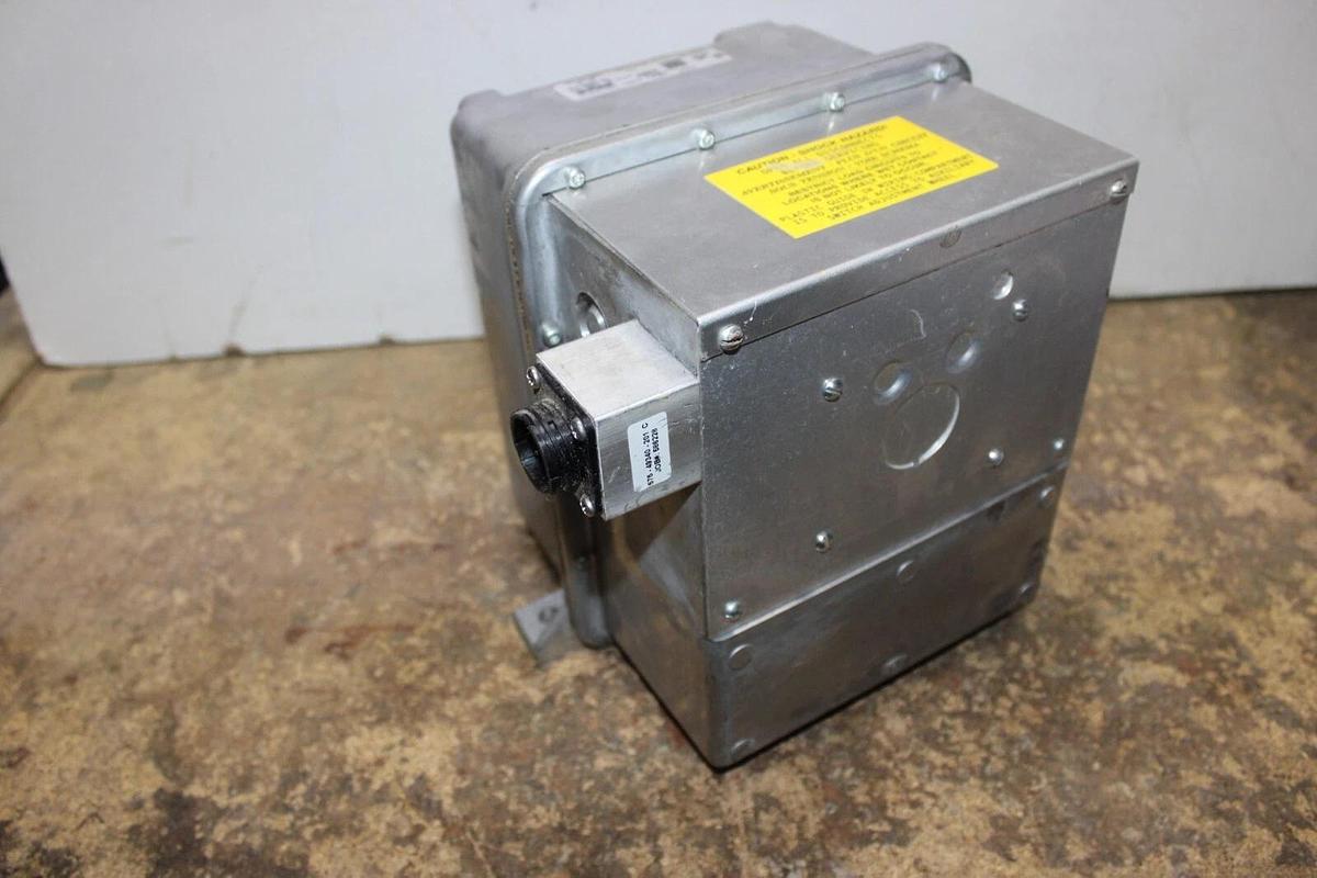 Used YORK ACTUATOR 025-29657-001 0.95 AMP 120 VOLT 50/60 HZ 50 WATT