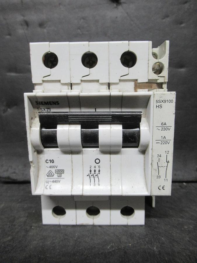 Used SIEMENS CIRCUIT BREAKER 5SX23 C10 10 AMP 480 VAC 3-POLE W/ 5SX9100 AUXILLIARY