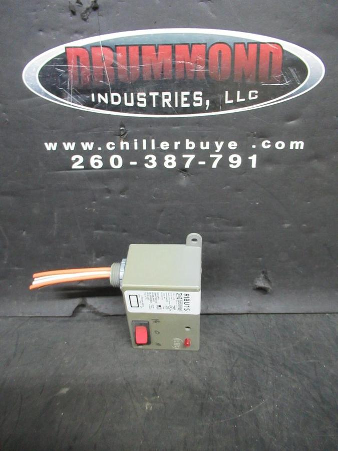Used FUNCTIONAL DEVICES RIBU1S ENCLOSED RELAY 10 AMP/RES 277 VAC 480 VA 1/3 HP