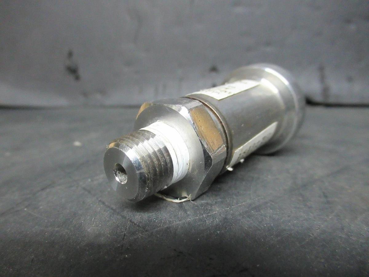Used JOHNSON CONTROLS P499CFAB523 PRESSURE TRANSDUCER 40 PSIA 30 VDC 025-29151-001