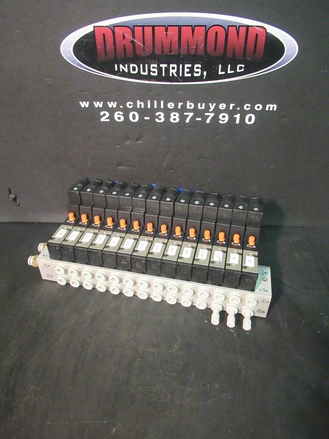 Used SMC SOLENOID VALVE BANK AND MANIFOLD 30-VZ-3140-5DC 24 VDC 0.075 AMP