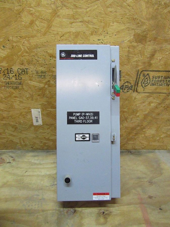 Used GE COMBINATION STARTER SIZE 1 240 VAC 7.5 HP CR308C CR308C1822PXATDBG 300-LINE