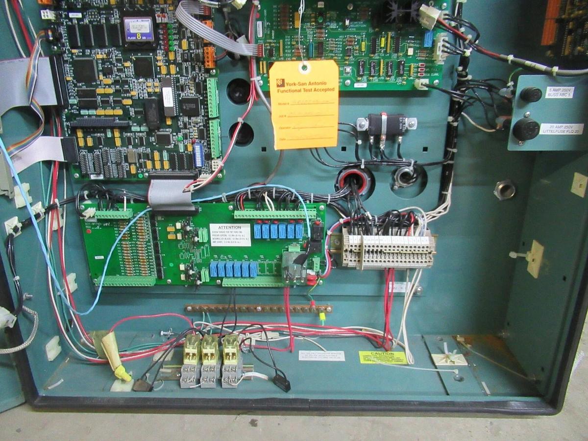 Used YORK CENTRIFUGAL CHILLER MILLENIUM OPTIVIEW CONTROL CENTER 371-02448-101