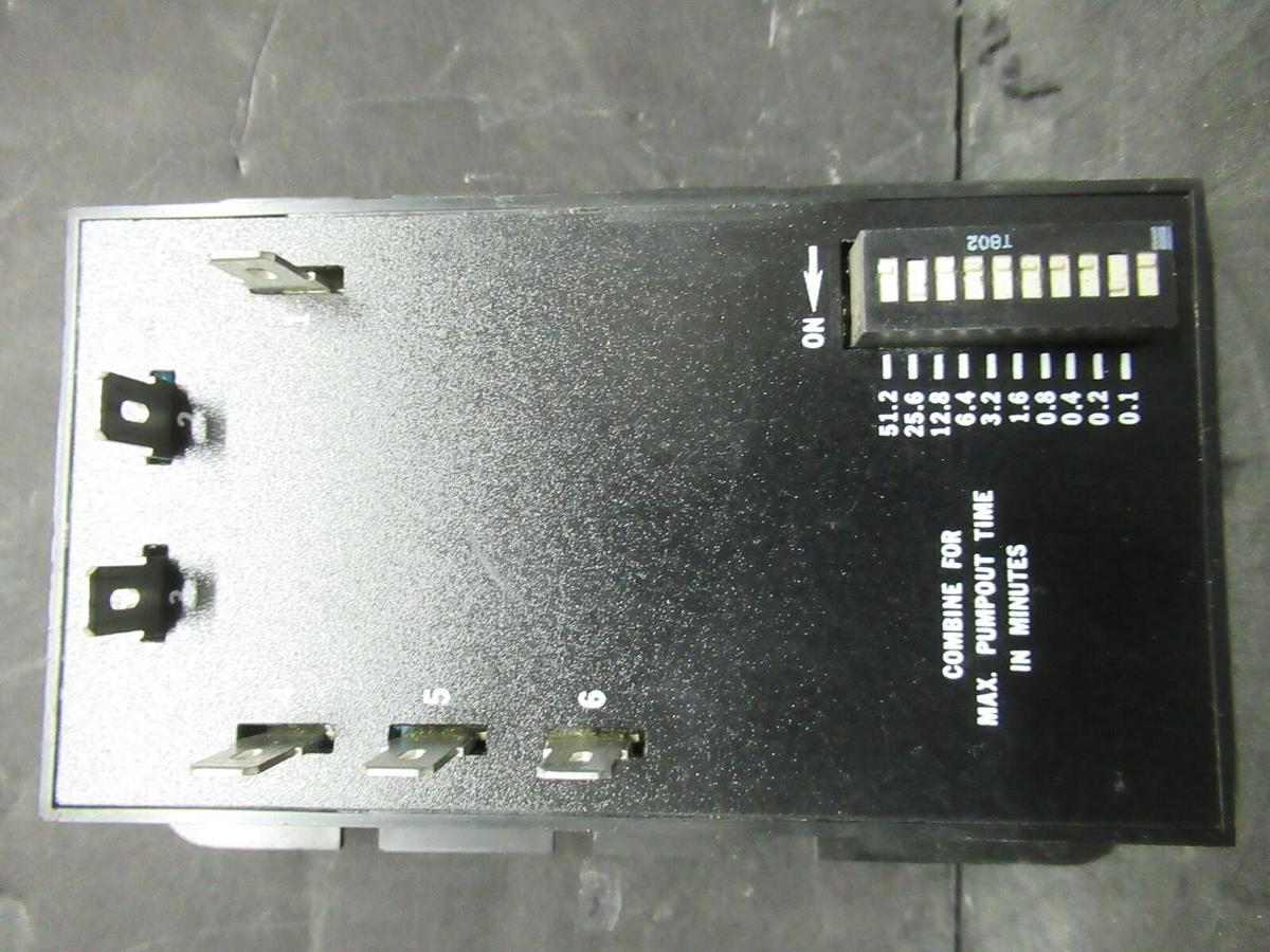 Used TRANE SSAC SOLID STATE TIMER Y2867 0.1-102.3 MINUTE DELAY 120 VAC 0.5 AMP