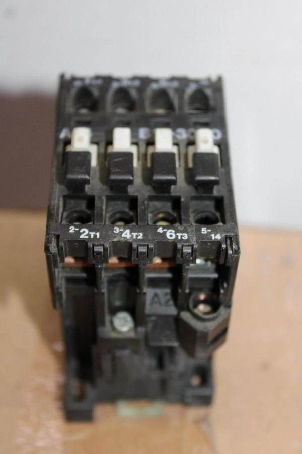 Used ABB CONTACTOR B12-30-10 21 AMP 600 VAC 3-POLE 10 HP *LOT OF 2*