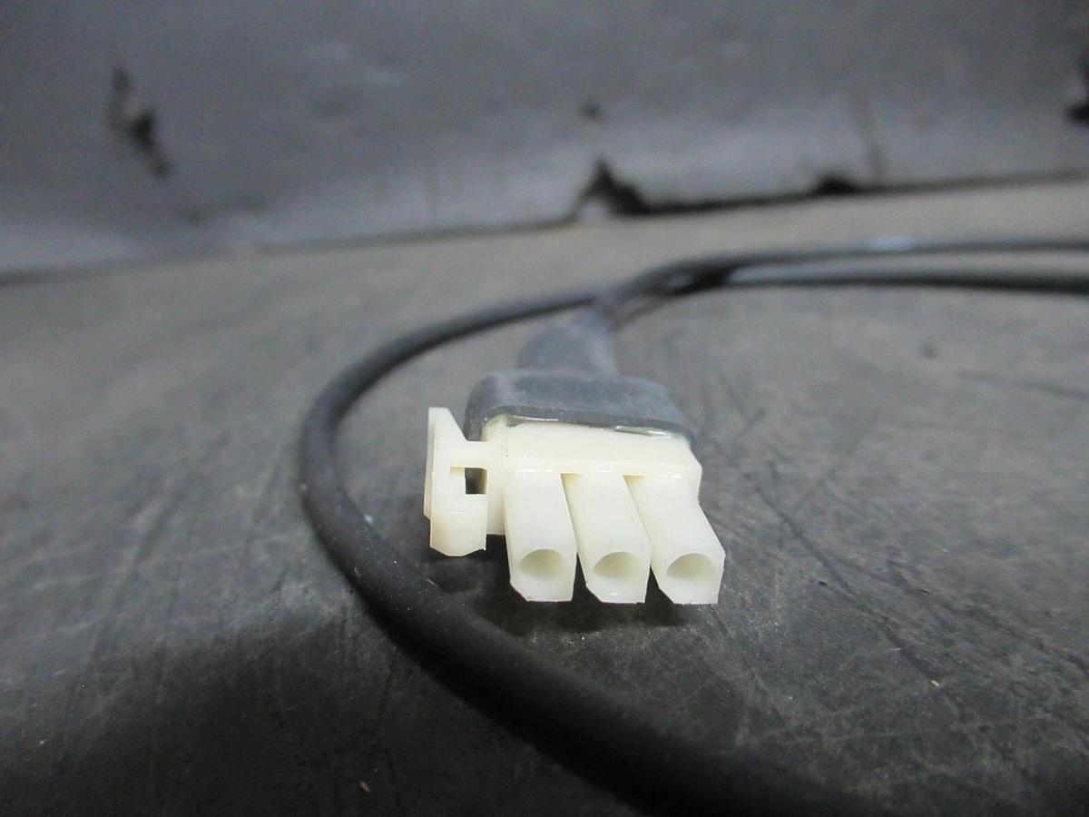 NEW IN BOX KEYENCE SHIELDED PROXIMITY SENSOR EM-054 10.8-30 VDC **WARRANTY**