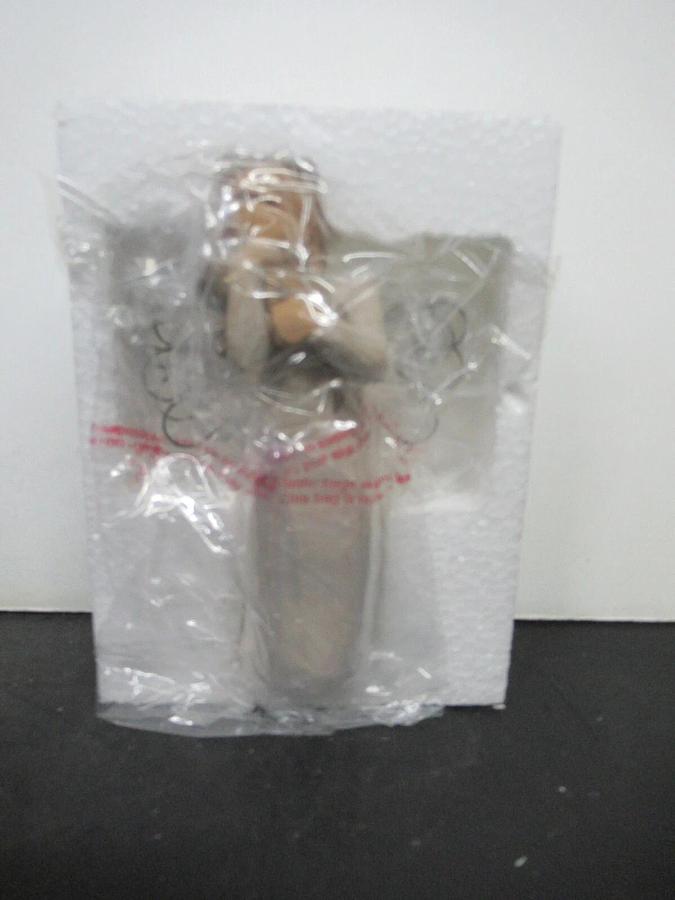 WILLOW TREE "ANGEL OF FRIENDSHIP" SUSAN LORDI FIGURINE DEMDACO STOCK# 26011