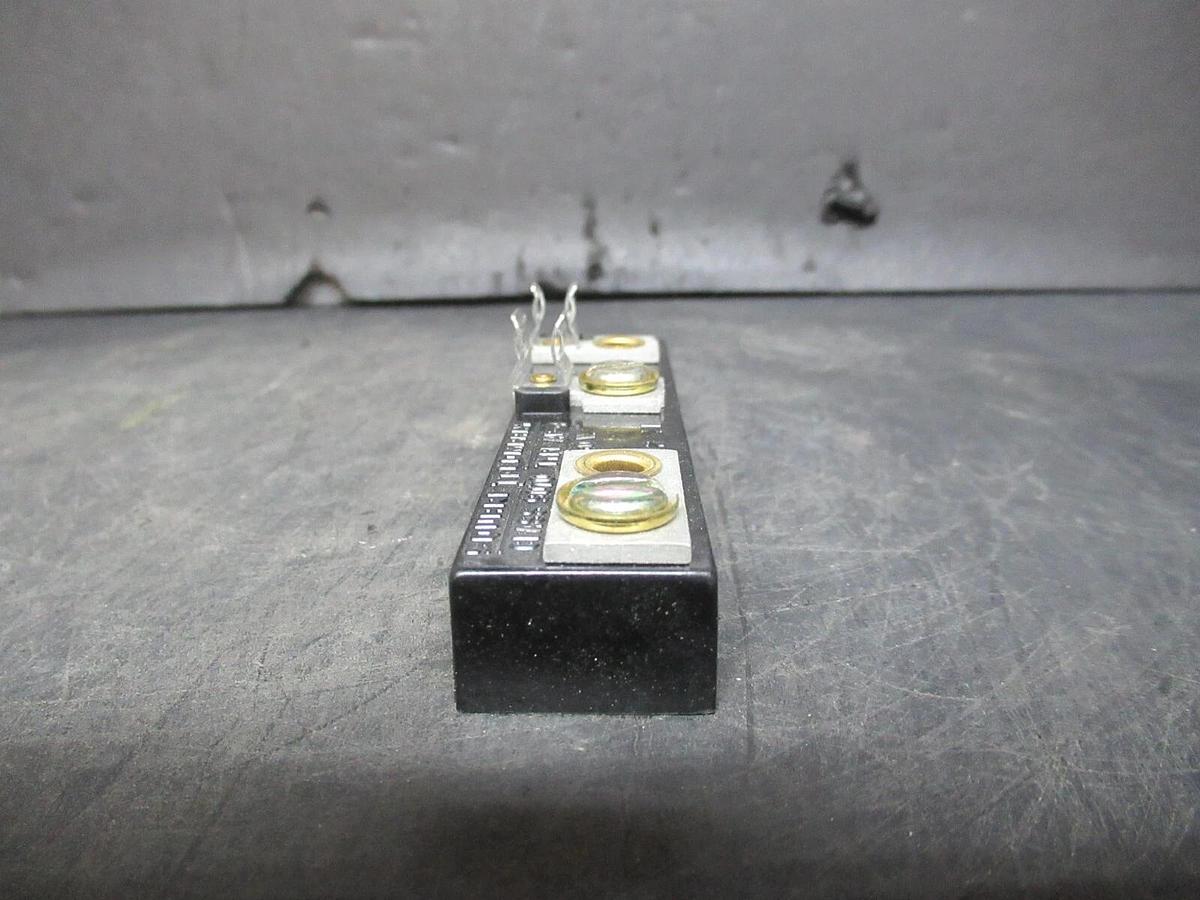 Used SQUARE D FUSE BLOCK ASSEMBLY 9070 AP-4 SER. A 250 VOLT **WARRANTY INCLUDED**