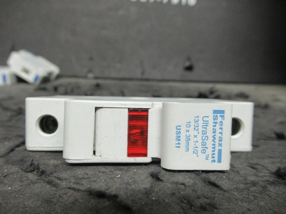 Used (3) 30 AMP 600 VAC 1 POLE FERRAZ SHAWMUT ULTRASAFE CLASS CC FUSE HOLDER USM11