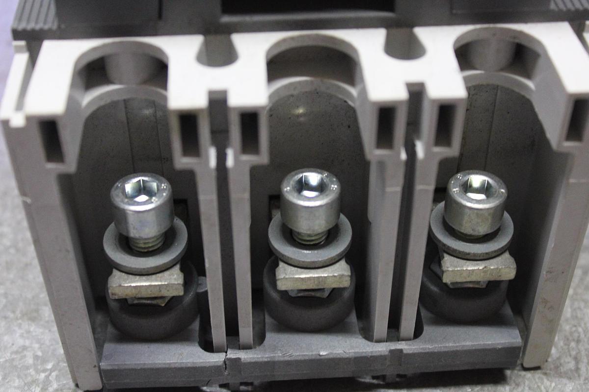 Used BRAY ACTUATOR BIB171.1U-YDN1A 025-038178-000 24 VAC 6 VA NEMA 2 W/ 3.25" VALVE