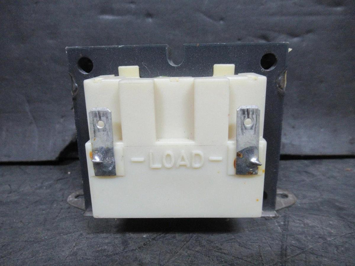 Used BASLER ELECTRIC TRANSFORMER 22998002 PRI: 115/230 V SEC: 21 V 40 VA