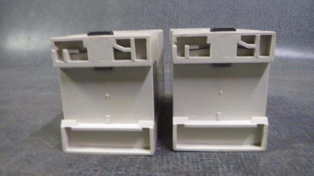 Used (1) CROMPTON INSTRUMENTS PROTECTOR 120 VAC 60 Hz # 252-PVUU # U-PQBX