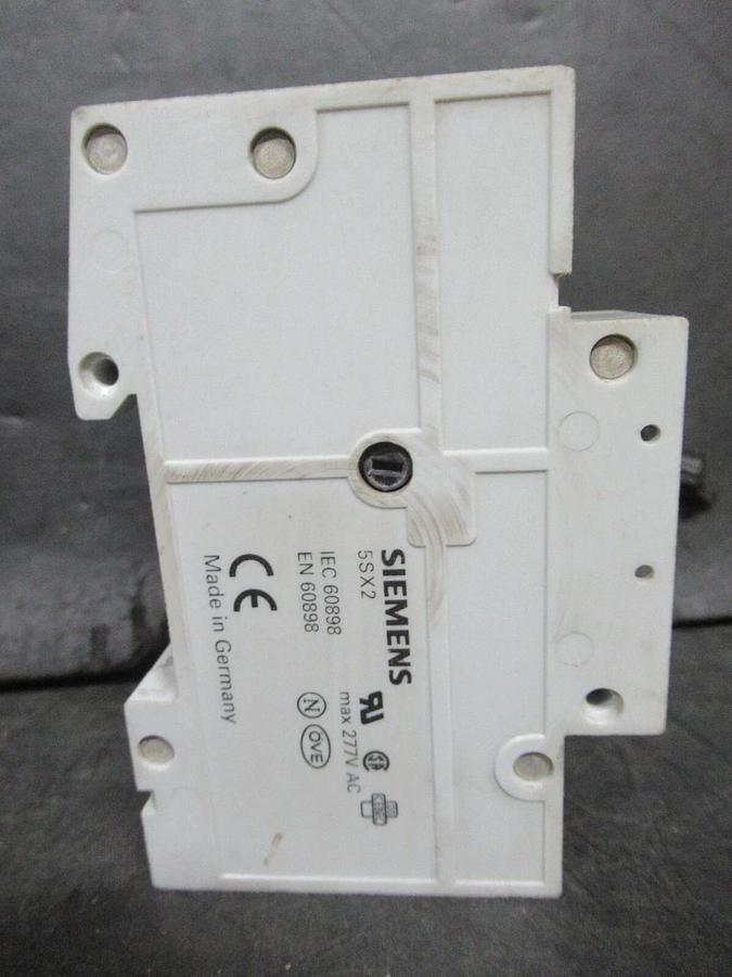 Used SIEMENS CIRCUIT BREAKER 5SX21 B6 6 AMP 277 VAC 1-POLE W/ 5SX9100 AUXILLIARY