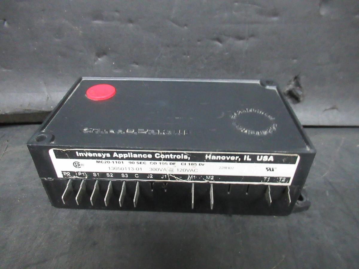 Used INVENSYS GARD PAK III MC-20-1101 X13650113-01 300 VA @ 120 VAC