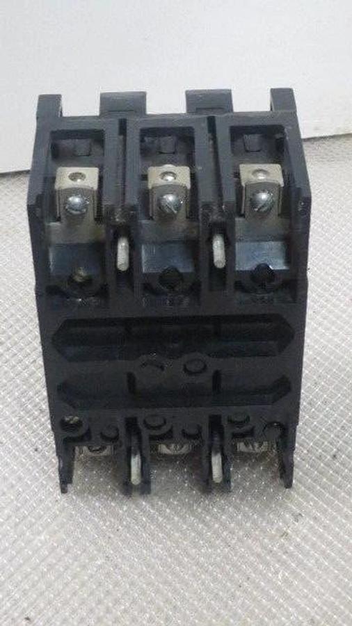 Used CUTLER HAMMER FC BREAKER 15 AMP 600 VAC 3 POLE MODEL: FC3015 **WARRANTY**