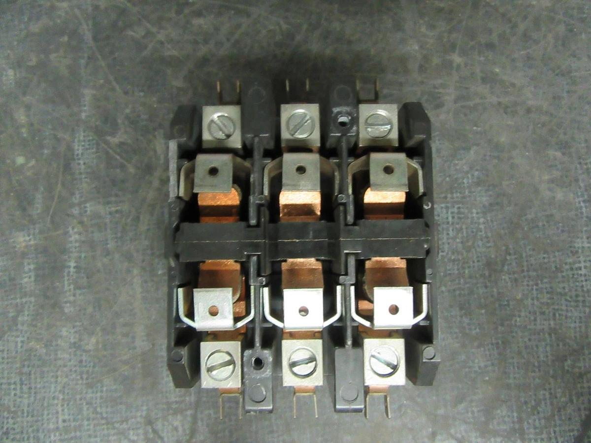 Used FURNAS DEFINITE PURPOSE CONTACTOR 42GE35AF106X591 600V 90A 60HP 3-POLE 3-PHASE