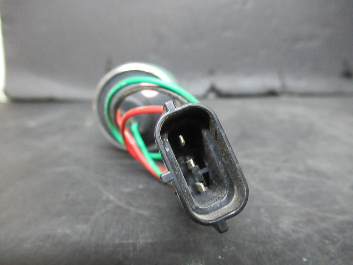 Used YORK PRESSURE TRANSDUCER 025-29151-003 P459-5014-20A *NO RATINGS*