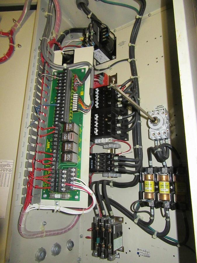 Used ABB VARIABLE SPEED DRIVE H501023400 ACH501-025-4-00P2 INPUT: 480V OUTPUT: 25 HP