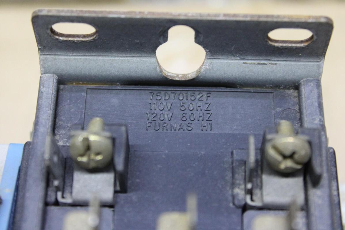 Used FURNAS CONTACTOR 42BF35AFAMB X13070287020 600 VAC 30 AMP COIL: 120V