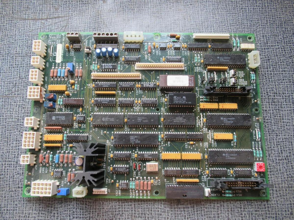 Used YORK MICROPROCESSOR CIRCUIT BOARD 031-01065E000 REV A **WARRANTY**