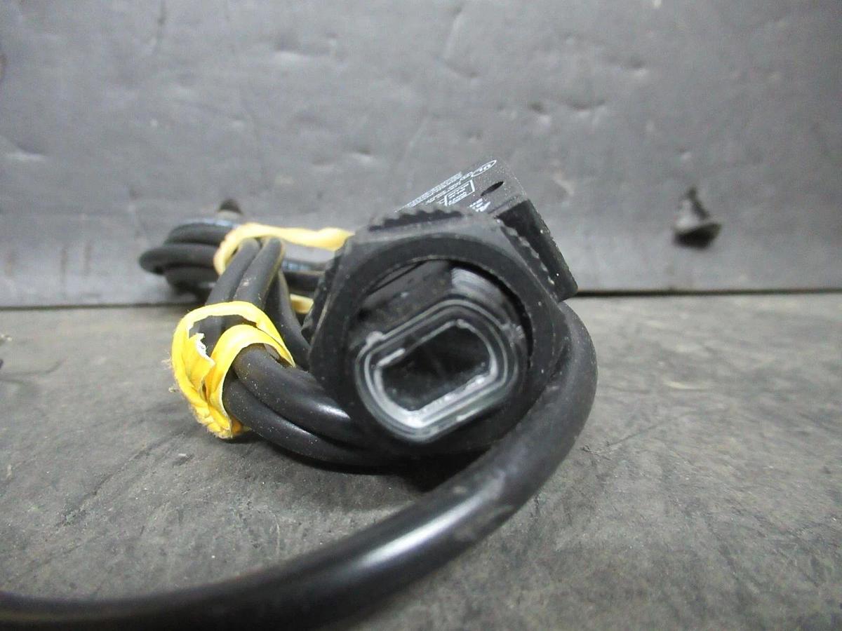 Used ALLEN-BRADLEY MINISIGHT POLARIZED RETROREFLECTIVE SENSOR 42KL-P2LB-A2 11-30 VDC
