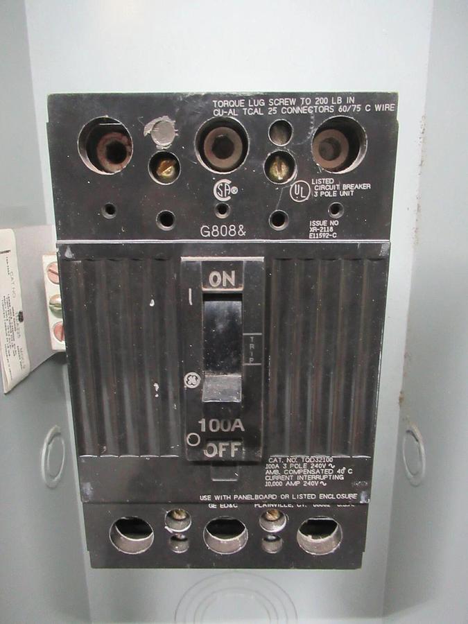 Used GE CIRCUIT BREAKER ENCLOSURE TQD225F ENCL. TYPE 1 W/ TQD32100 100 AMP 240 VAC