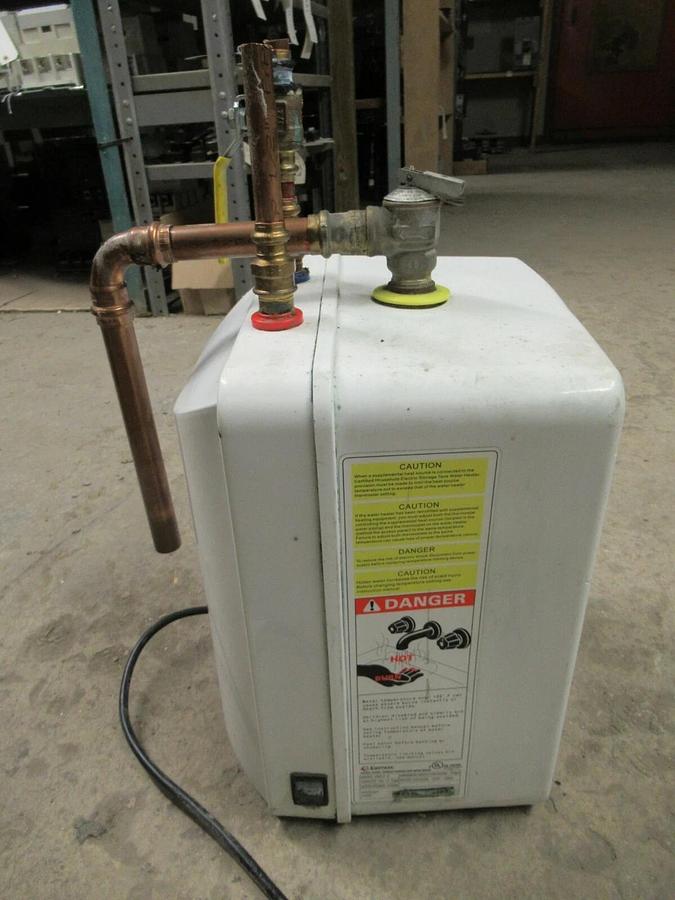 Used EEMAX EMT2.5 STORAGE TANK WATER HEATER 150 PSI  2.5 GALLON 1440 WATT 120 VAC