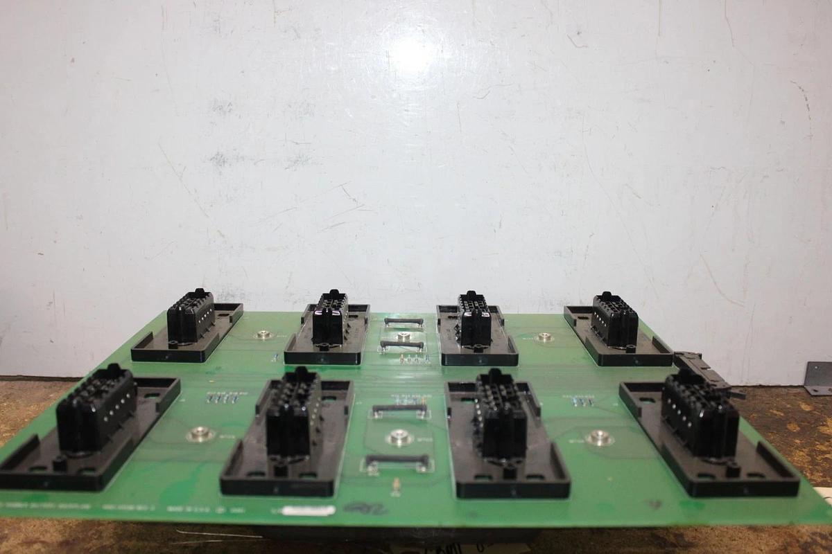 Used APCC THORS HAMMER BATTERY BACKPLANE CIRCUIT BOARD 640-4113B REV. 3