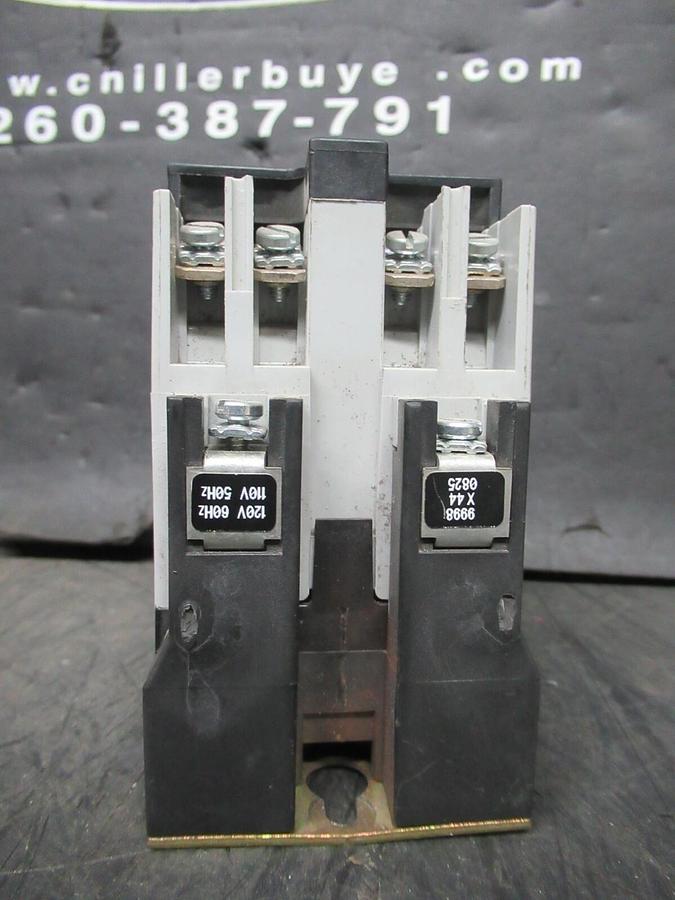 Used SQUARE D INDUSTRIAL CONTROL RELAY 8501X030 SER. A COIL: 110/120 VAC