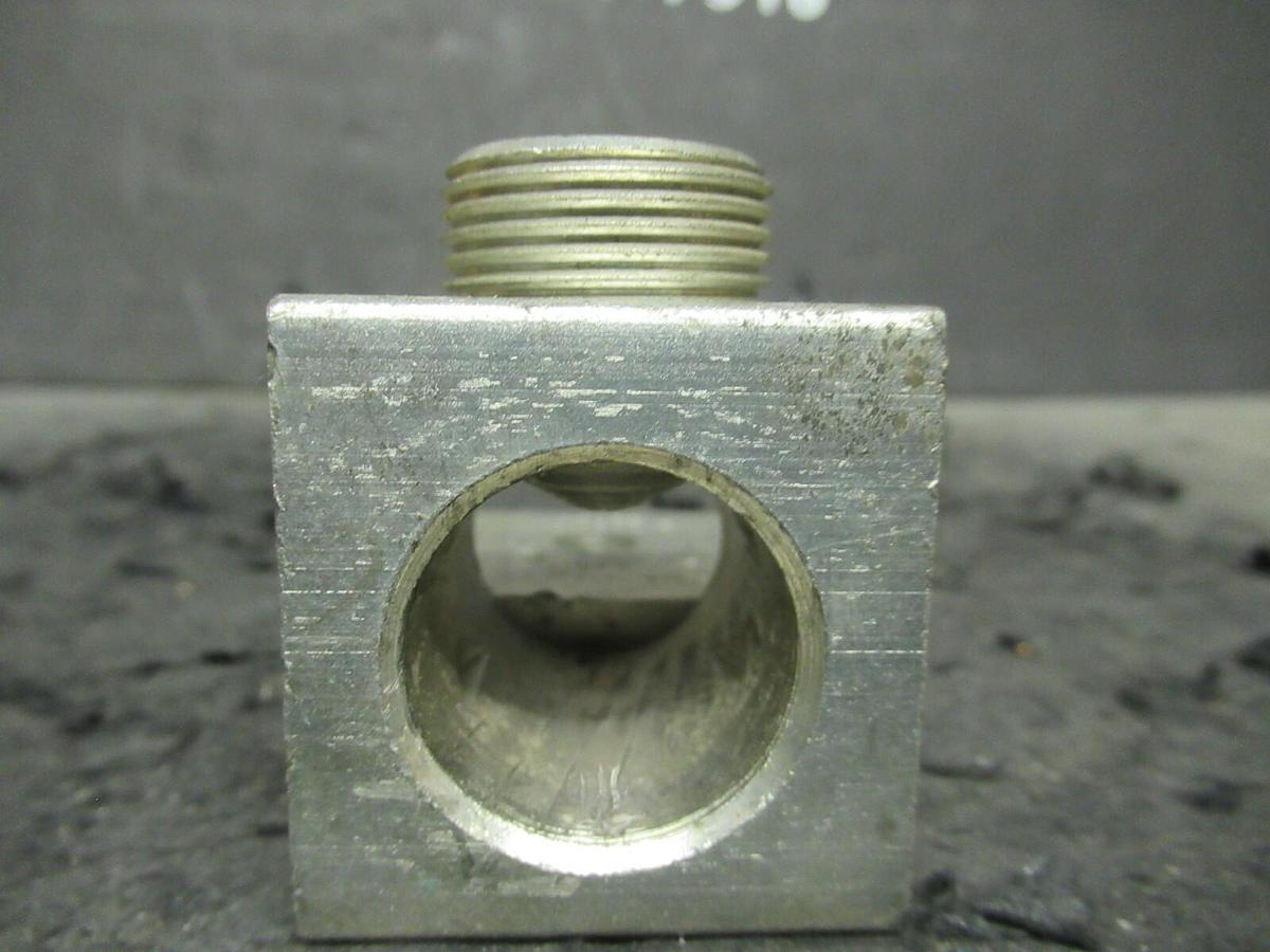 Used (3) QTY BURNDY KA36U 1 (SINGLE) BARREL MECHANICAL CONNECTOR LUG TAP 600 MCM - 2
