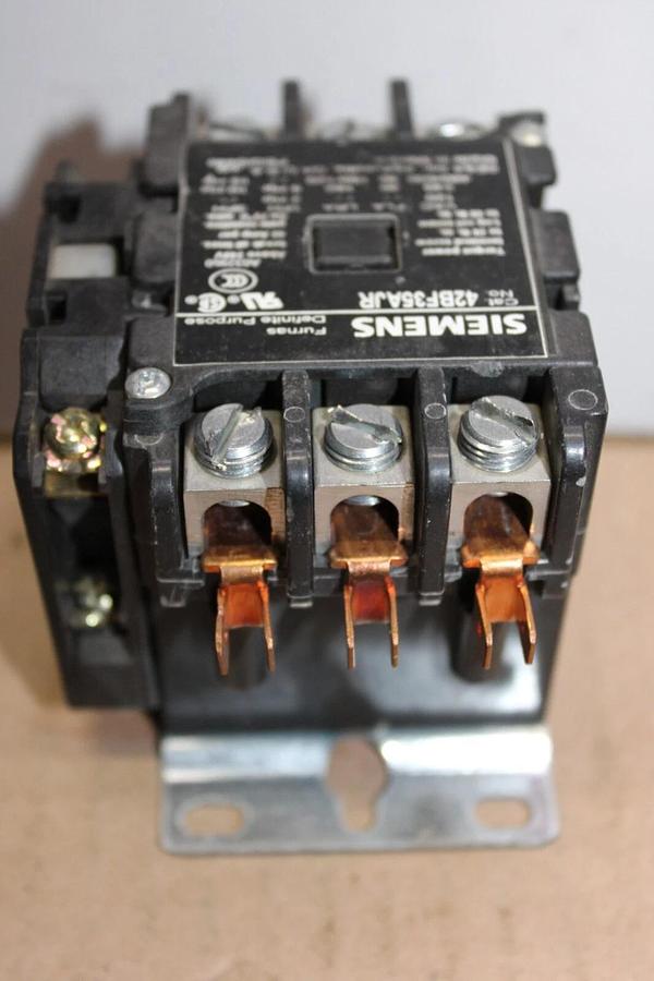 Used SIEMENS CONTACTOR 42BF35AJR 600 VAC 30 AMP 15 HP 3-PHASE COIL: 24 VOLT