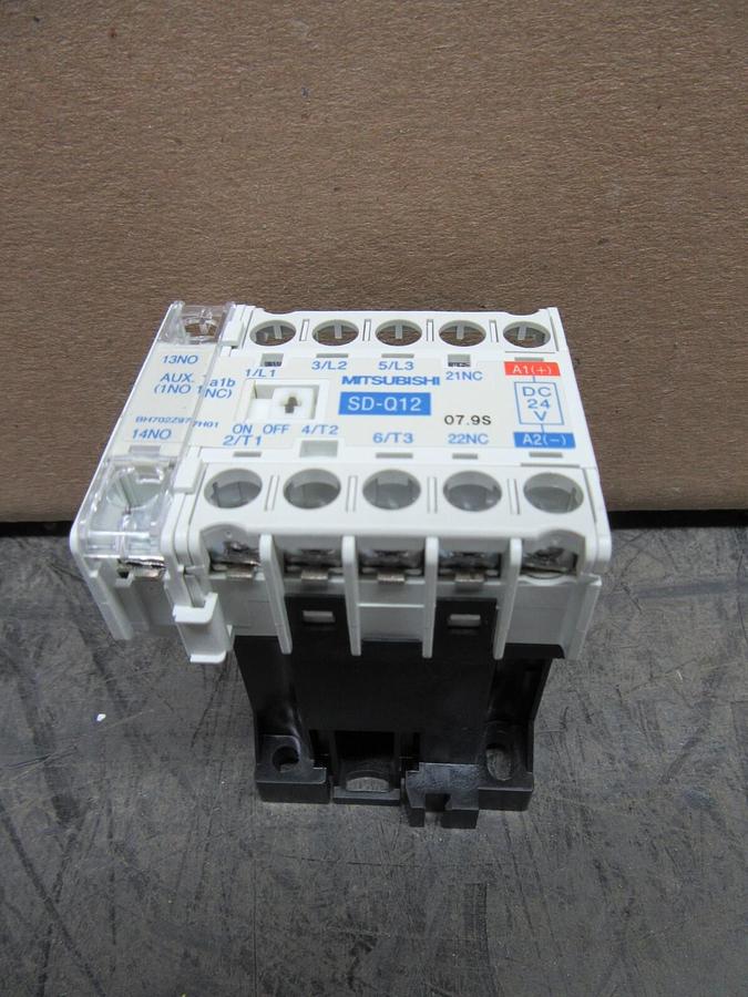 NEW SURPLUS MITSUBISHI MAGNETIC CONTACTOR SD-Q12 20 AMP 600V 4 KW COIL: 24 VDC