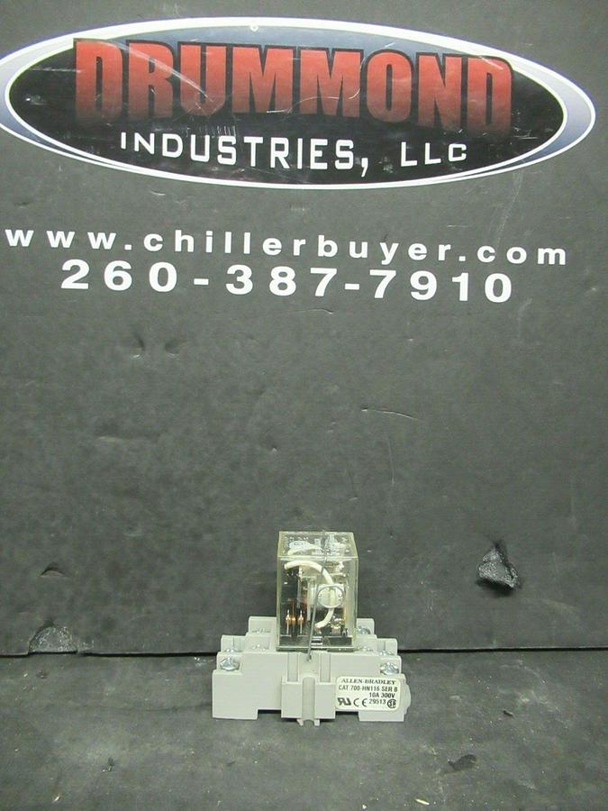 Used ALLEN BRADLEY RELAY AND BASE 700-HF32A24 SER. B W/ 700-HN116 SER. B BASE