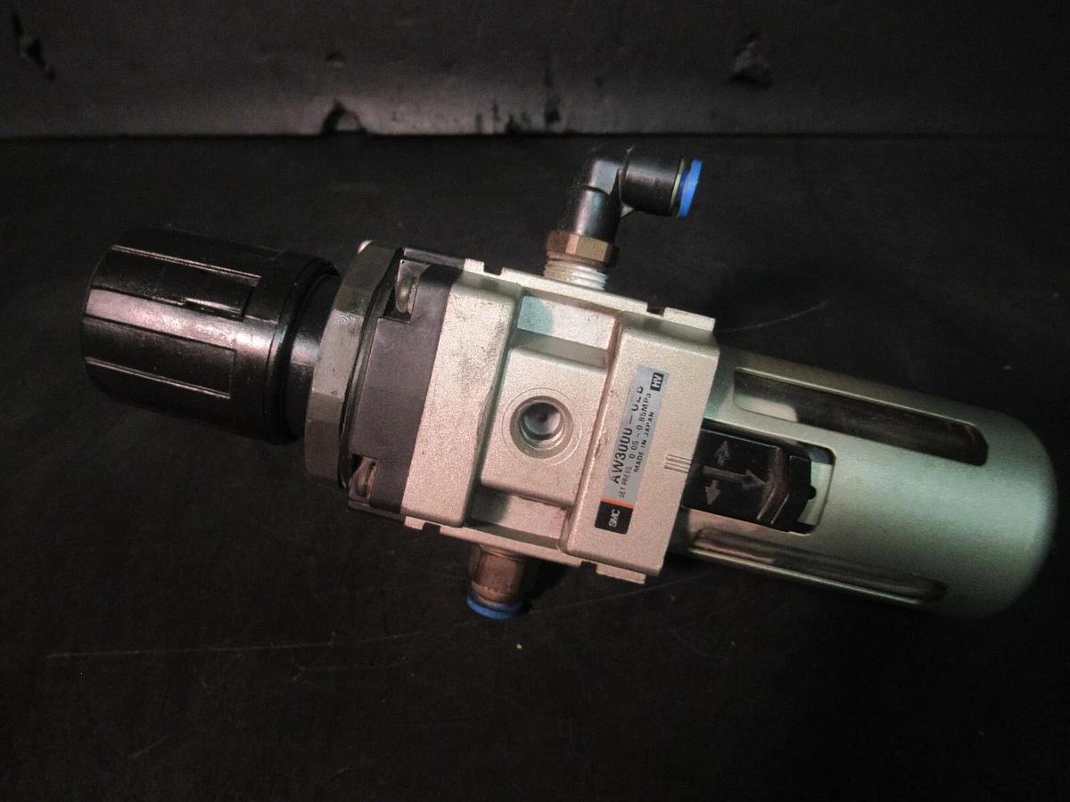 Used SMC AIR REGULATOR / FILTER AW3000-02B 0.05-0.85 MPA **WARRANTY INCLUDED**