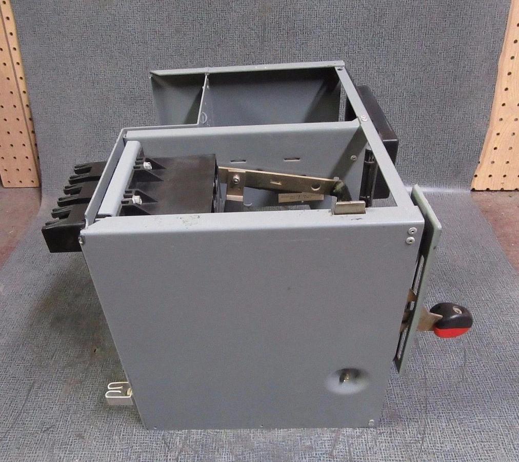 Used SQUARE D MODEL 5 MCC 12" FEEDER BUCKET W/ 7 AMP FHP3600712M FAL3600712M BREAKER