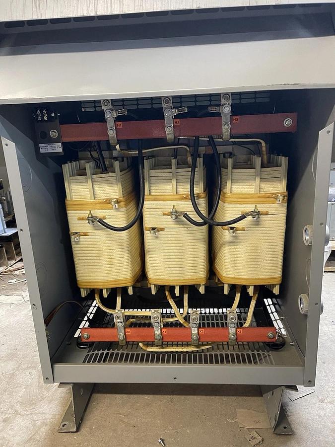 Used 118 KVA HAMMOND TRANSFORMER DM118KK NEMA 3R 480V HIGH 480Y/277V LOW 3-PHASE