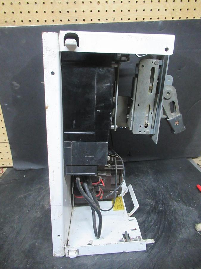 Used CUTLER HAMMER MOTOR STARTER CONTROL 17" W/ A10DN0 NEMA SIZE 2 30 AMP 600 VAC