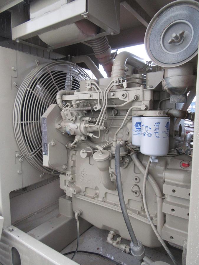Used 50 KW DIESEL GENERATOR CUMMINS 120/240V B3.9-G1 RECONNECTABLE VIDEO ENCLOSED