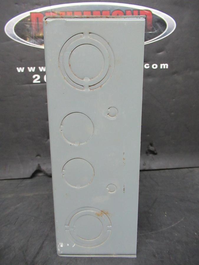 Used GENERAL ELECTRIC LOAD CENTER TL240S 40 AMP 240 VAC W/ 15 AMP BREAKER