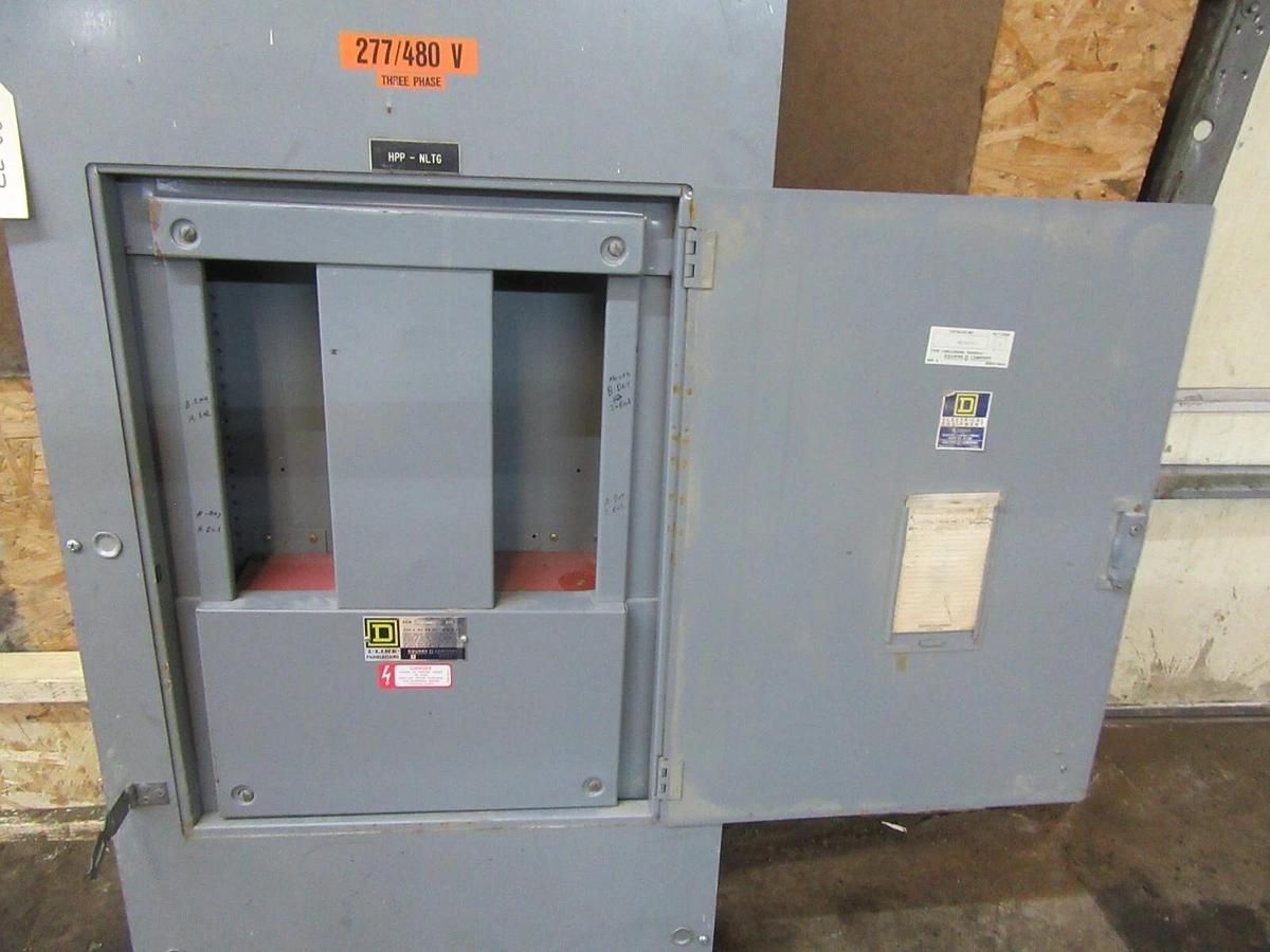 Used 225 AMP SQUARE D I-LINE PANELBOARD PANEL MAIN LUG MLO 3 PH 4 W 600 / 480 VAC E1