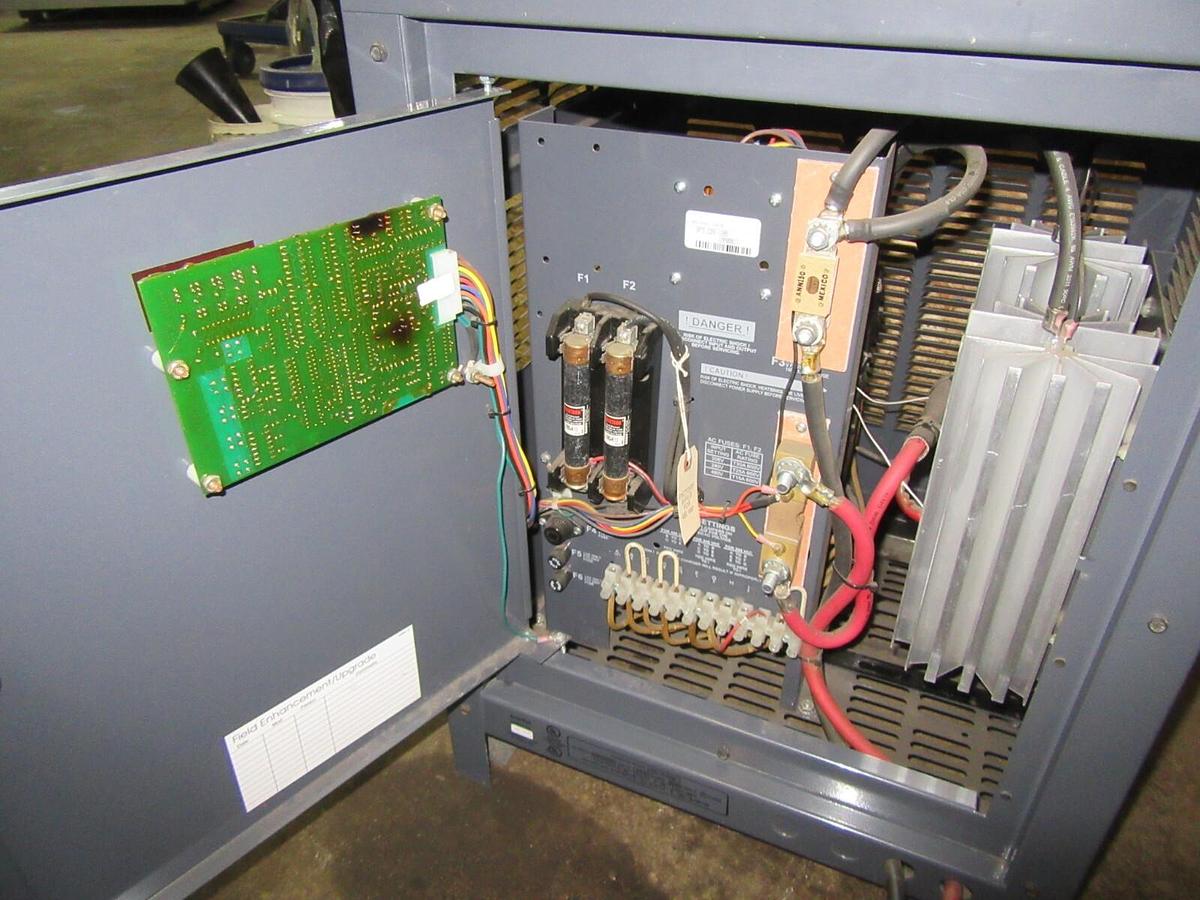 Used 24 VOLT ENERSYS BATTERY CHARGER 88 AMPS ES1-12-550B 208/240/480 VAC 1 PH 550 AH
