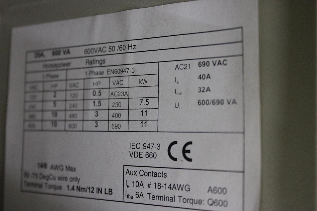 Used EXLAR LINEAR ACTUATOR 51762 REV. C TDM060-0301-XXX-HD-1B8 48 VDC 11 AMP