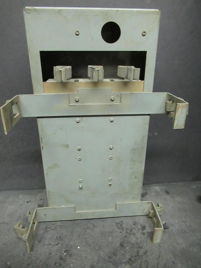 Used WESTINGHOUSE COP 30 AMP 240V FUSIBLE BUSS BUS PLUG STYLE 454D339G03 TAP