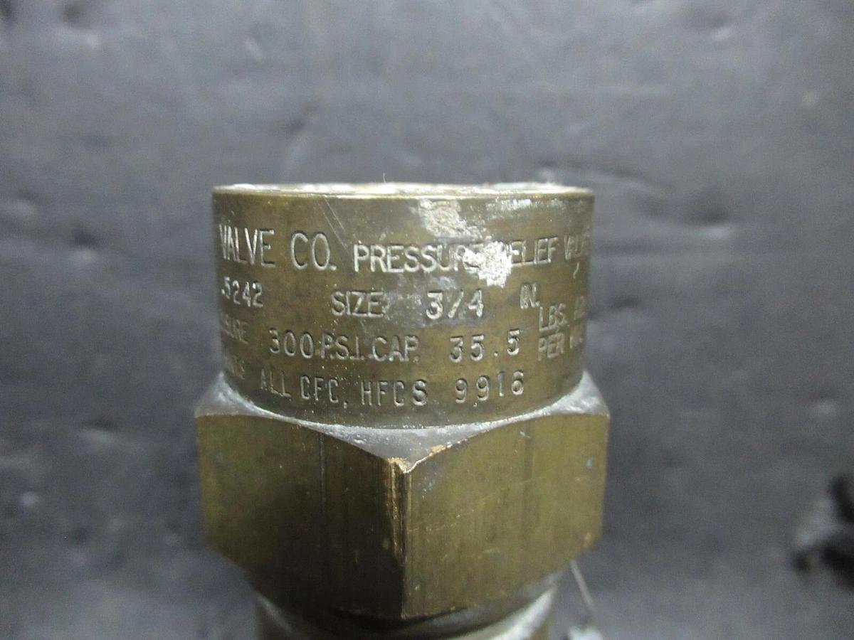 Used HENRY PRESSURE RELIEF VALVE 5242 3/4" 300 PSI 35.5 IBS OF AIR/MIN **WARRANTY**