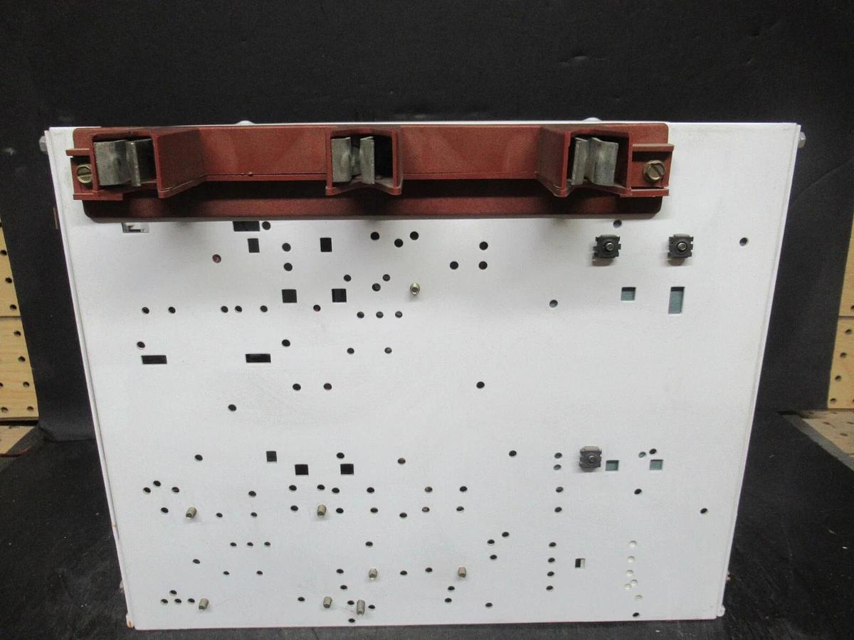 Used CUTLER HAMMER MOTOR STARTER CONTROL BUCKET MODEL: 2100 12" NEMA SIZE 1 7 AMP