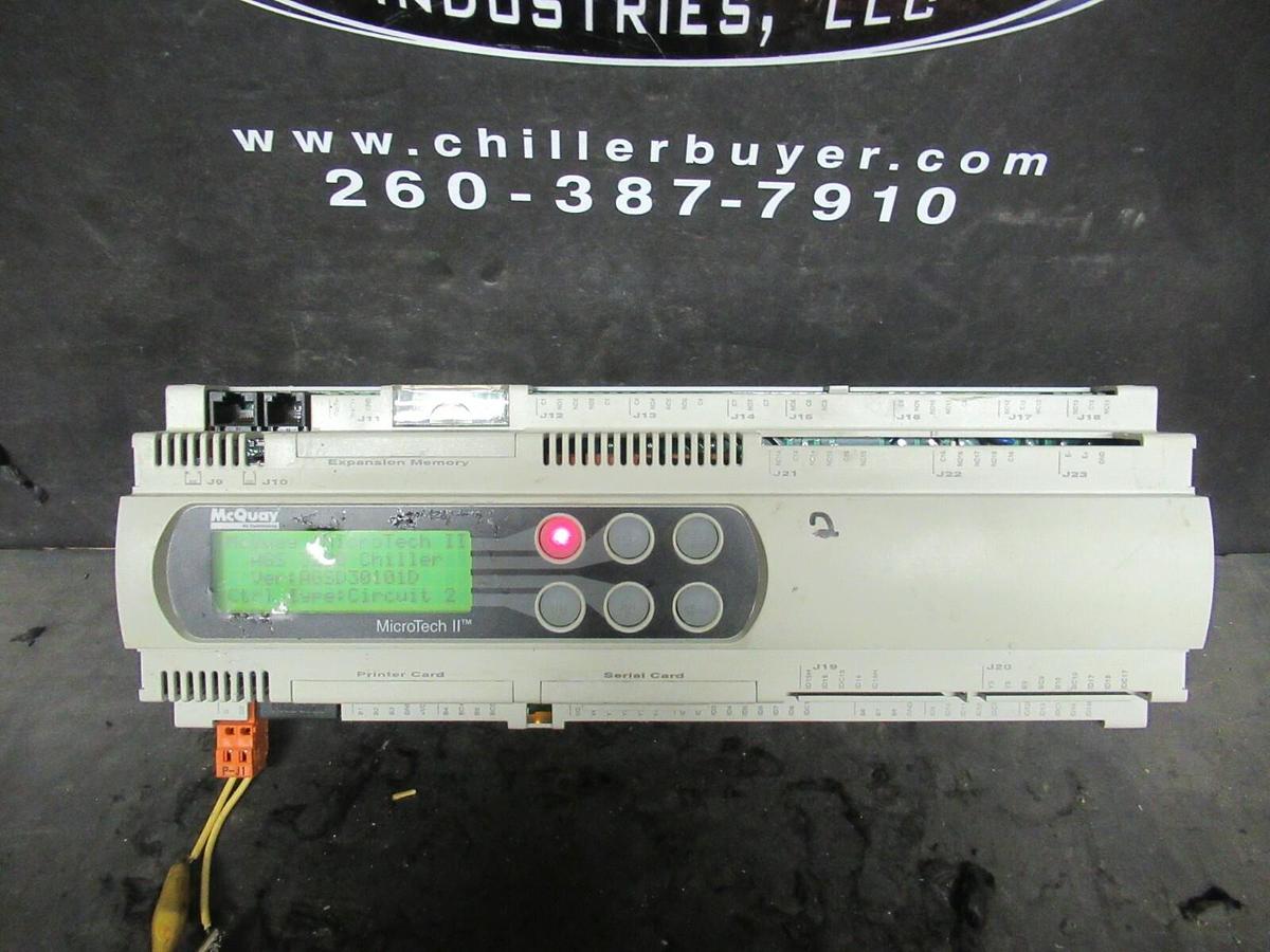 Used MCQUAY CAREL 2005 MICROTECH II VER. AGSD30101D MODEL: PCO2MQ3BM0 REV. 1.510