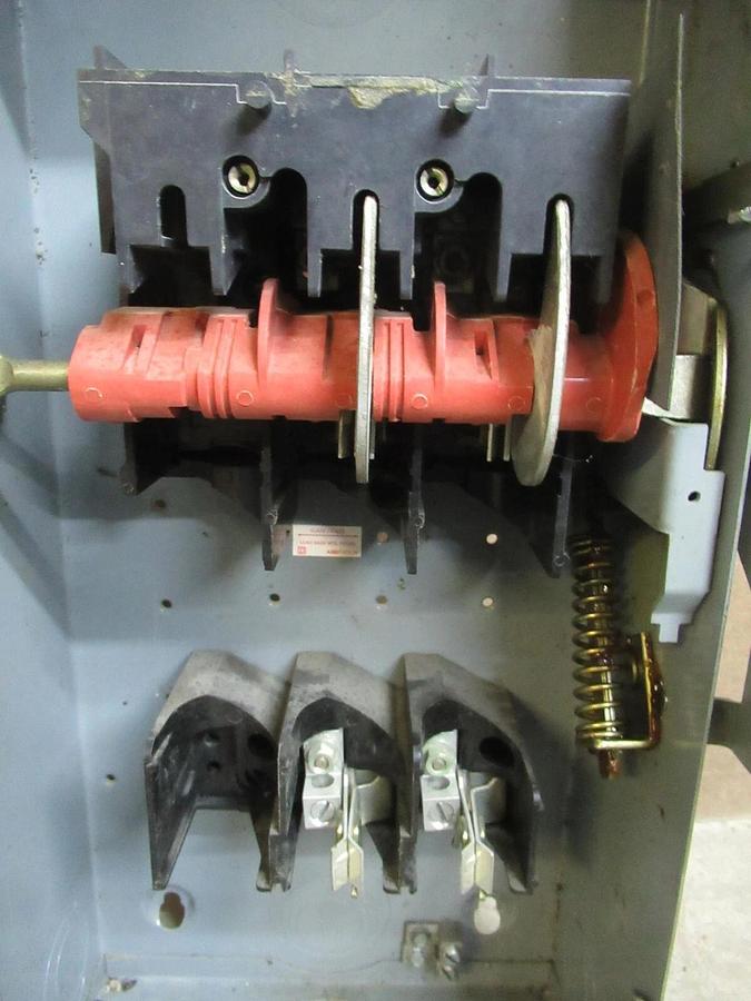 Used SQUARE D SAFETY SWITCH H-363 TYPE 1 ENCLOSURE 100 AMP 75 HP 600 VAC 2-POLE