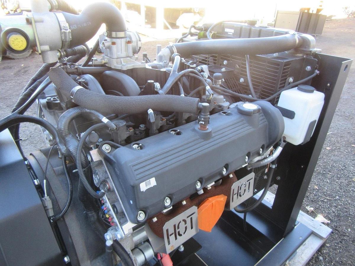 Used 35 KW GENERATOR GENERAC NATURAL GAS LP PROPANE 120/240 V 1 PH 30 KW 40KW 416 HRS