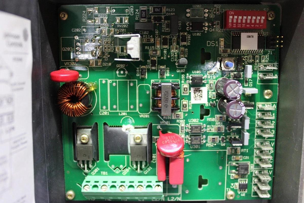 Used JOHNSON CONTROLS FAN SPEED CONTROL P266BHA-100 600/480 VOLT **WARRANTY**