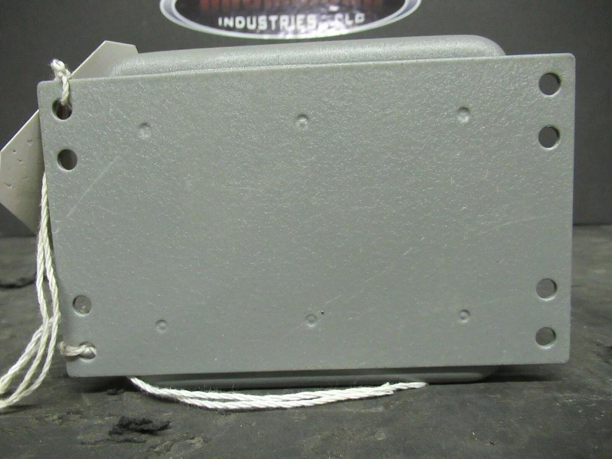 Used JUXTA YOKOGAWA AC POWER TRANSDUCER 248922-360-AHD-4 IN: 0-300 VAC OUT: 4-20MA DC